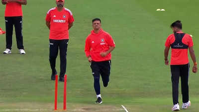 Watch: When head coach Rahul Dravid turned medium-pacer in India nets