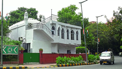 Architects write to NDMC against razing of mosque