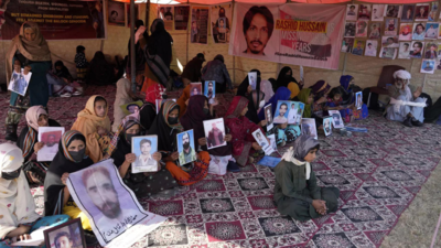 Pakistan media criticises government for crackdown on Baloch long march protesters