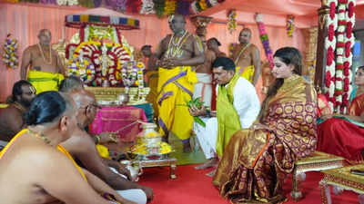 Srinivasa Kalyanam was performed at Dokiparru temple