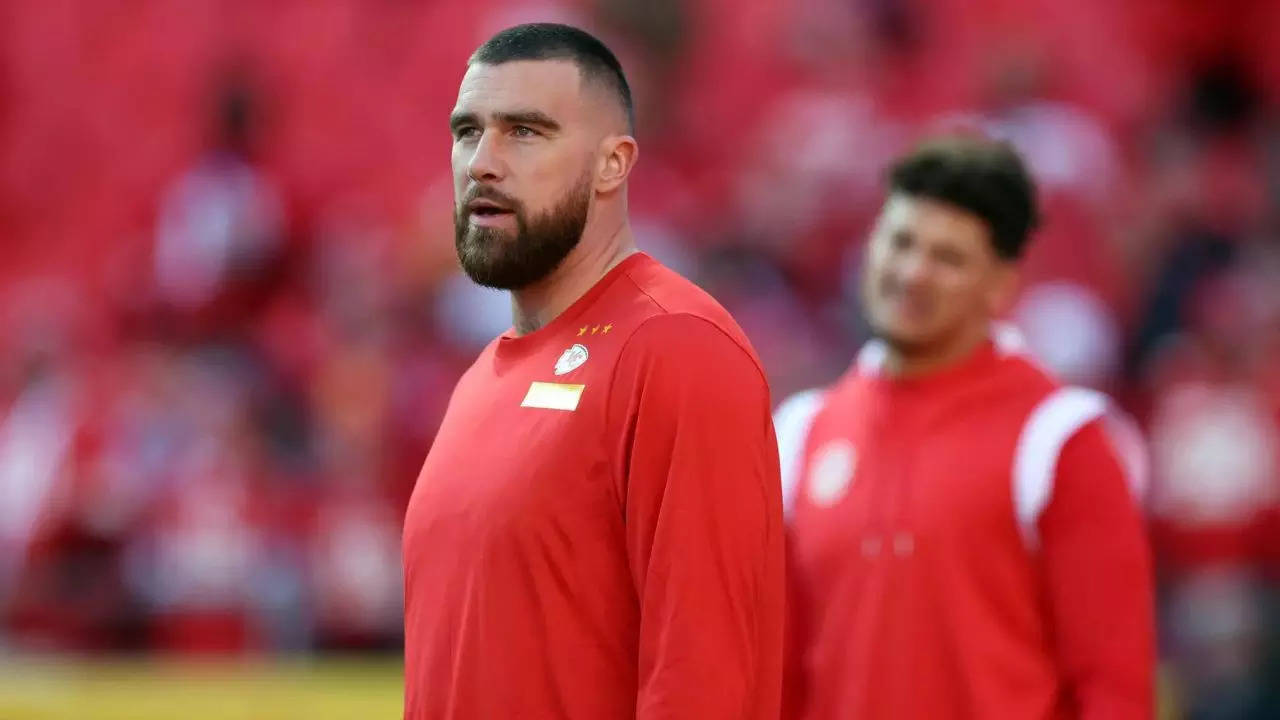 Travis Kelce and the Chiefs Lose 20-14 to Raiders on Christmas