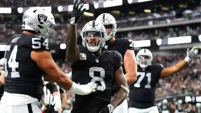 Las Vegas Raiders heat up, while Indianapolis Colts also hope to keep playoff hopes alive