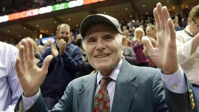 Former Milwaukee Bucks owner Herb Kohl dies at 88