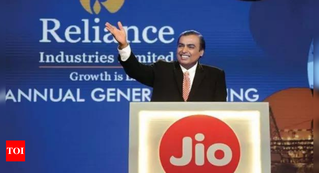 Reliance: Reliance Family Day: Mukesh Ambani underlines vision for the future