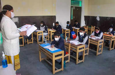 Schools in Rajasthan's Khanua continue to operate amid cold weather, CBEO orders closure