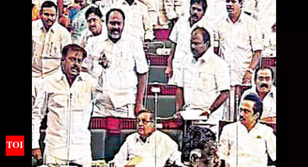 DMDK: Will DMDK sail without Vijayakant? | Chennai News - Times of India