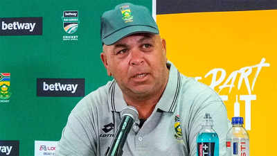 South Africa coach hails 'phenomenal' team after thrashing India ...