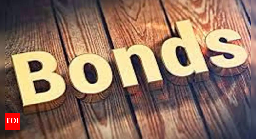 Italy’s 10-year bond yield heads for biggest monthly drop since 2013 – Times of India