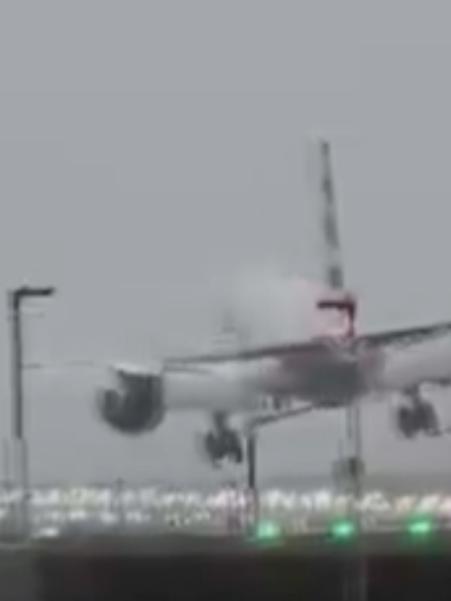 American Airlines Flight Battles Storm Gerrit's Powerful Winds in Harrowing Heathrow Landing 