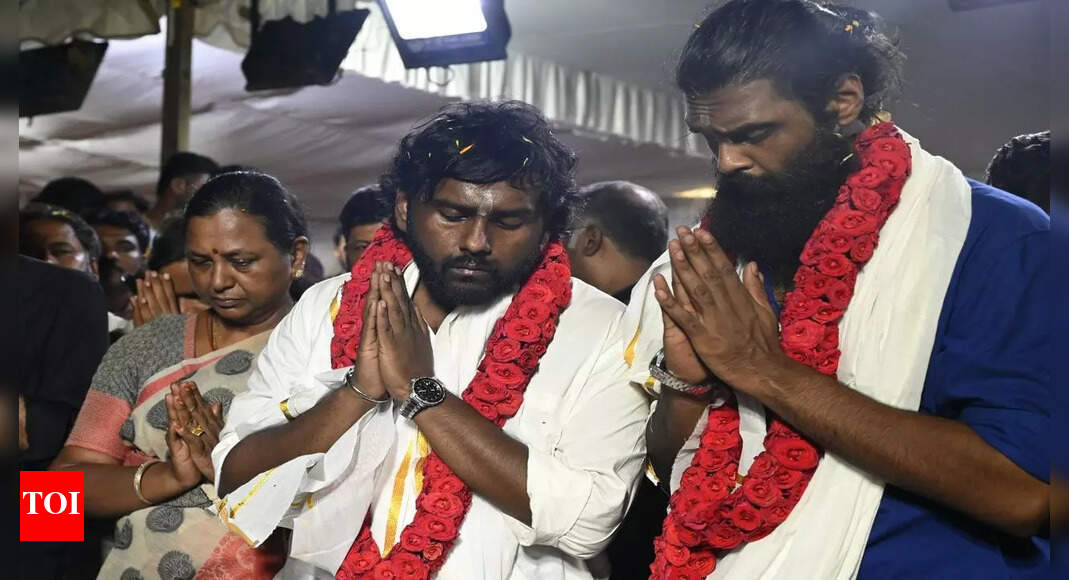 Let’s come together to make Vijayakanth’s dream come true Premalatha