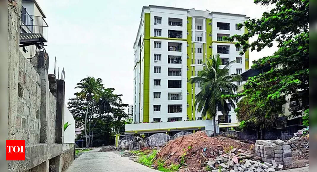 Demolition Notice Kochi Corporation 'Demolition' Notice Kaloor Flat