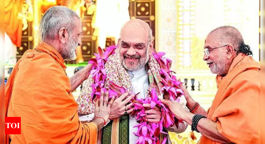 Amit Shah pushes for 100% e-biz transition for cooperatives | India News