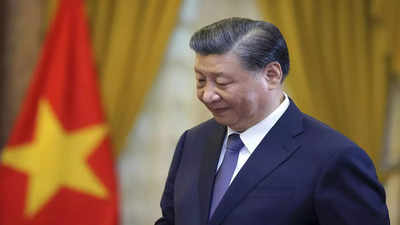 Create 'diplomatic iron army', Xi tells Chinese envoys
