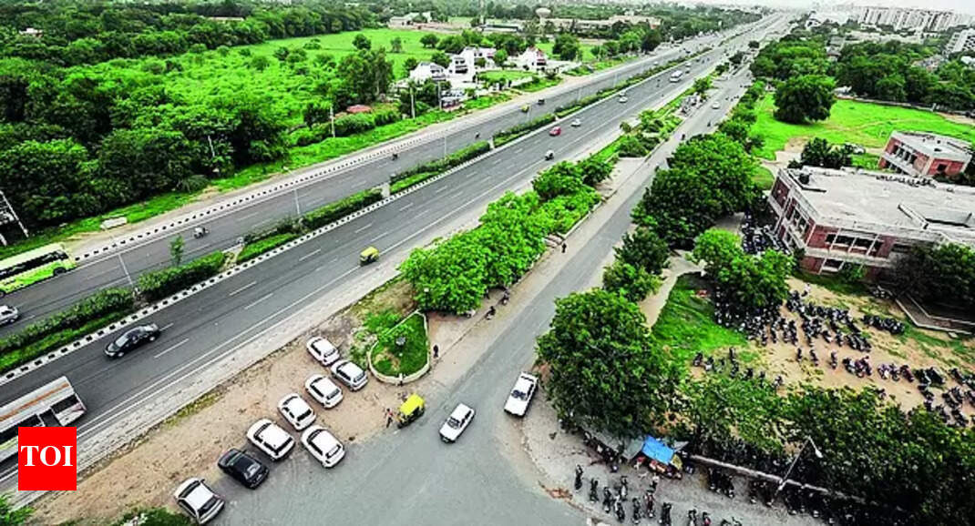 SG Road AMC SG Road boundaries marked by land inspector Ahmedabad