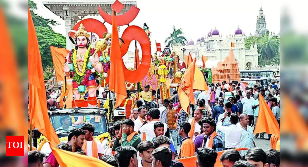 Hanuma Jayanti: Hanuma Jayanti Fete: Leaders of All Parties Participate ...