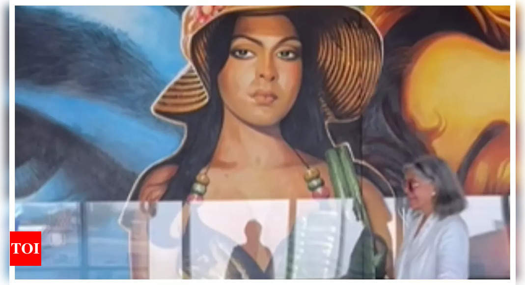 Zeenat Aman stumbled upon her Mural at Mumbai airport; says, ‘ The past is etched in stone’