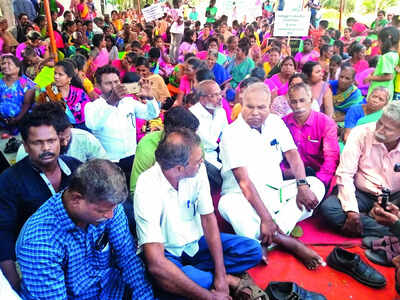 Ammonia Gas Leak: Ammonia Gas Leak: Political Parties Join Protest To