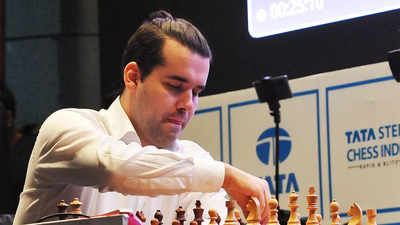 Chief arbiter's decision to punish Dubov, Nepo divides chess community