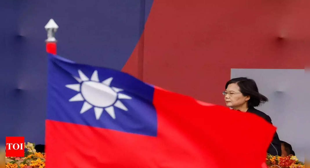 Taiwan: Taiwan's President Tsai Ing-wen urges China to seek 'peaceful ...