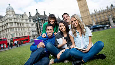 5 Research scholarships for Indian students in the UK