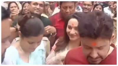 Madhuri Dixit and her husband Dr. Shriram Nene get mobbed as they arrive at Siddhivinayak temple- Watch