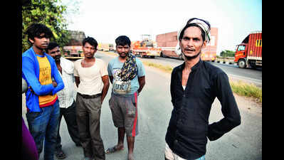 Truck Driver: ‘Inam drivers’ gamble with life daily for extra bucks ...