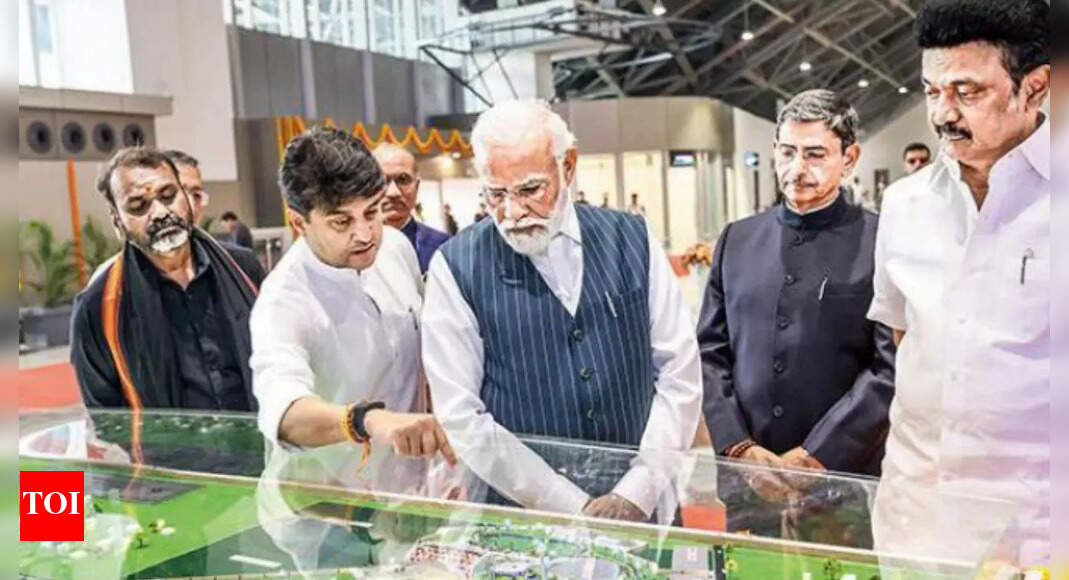 PM Modi: Ahead of Lok Sabha polls, PM Narendra Modi, Tamil Nadu CM MK ...