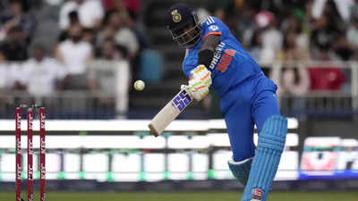 'The bloke is a freak...': Nasser Hussain lauds Suryakumar Yadav's T20 brilliance