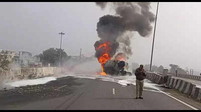 Oil tanker catches fire on Amritsar-Delhi highway; no one injured