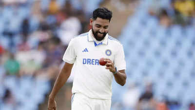 2nd Test: Mohammed Siraj special spooks South Africa