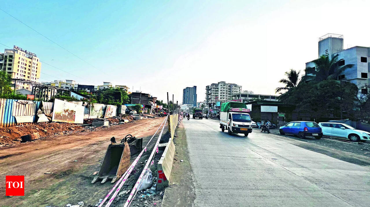 Wakad Residents: Wakad residents object to inconsistent road