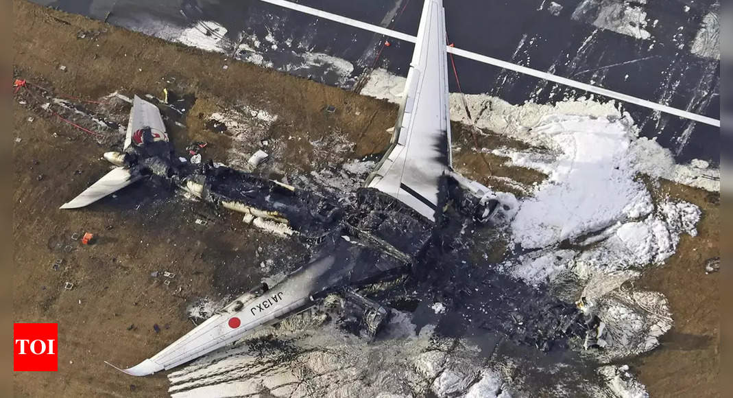 Japan Plan Crash News: How Crew Pulled Off 18-minute Miracle Rescue ...