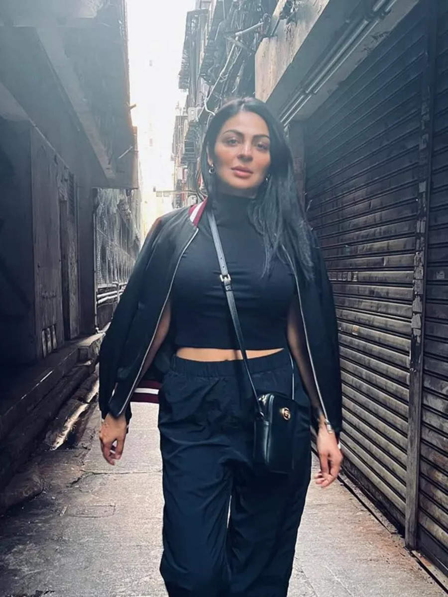 Neeru Bajwa Is Mastering The All Black Look With Effortless Style And Chic Sophistication