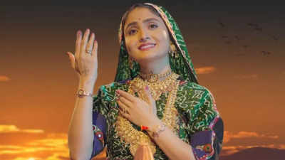 Geeta Rabari's new release, 'Shri Ram Ghar Aaye', is a tribute to Lord Ram.
