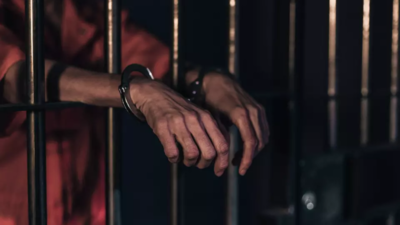 Two sentenced to five years imprisonment for robbing jewellery worth Rs 12 lakh