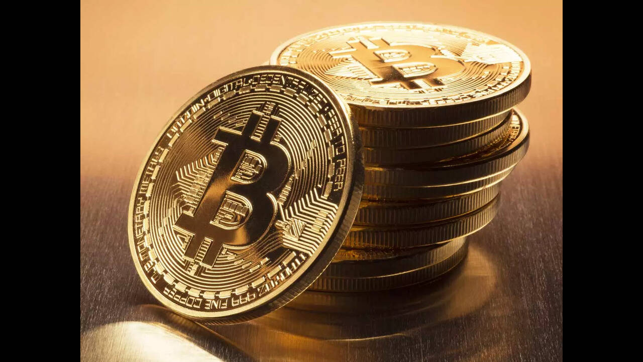 Thane woman loses Rs 27 lakh in Bitcoin investment scam | Thane News -  Times of India