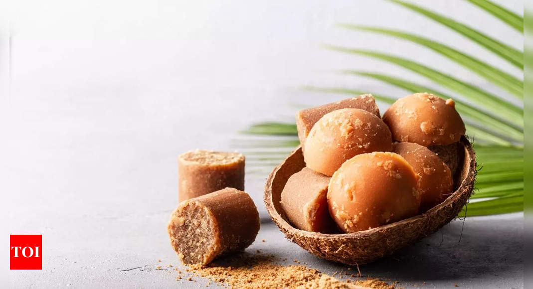 ​Easy tips to check the purity of jaggery