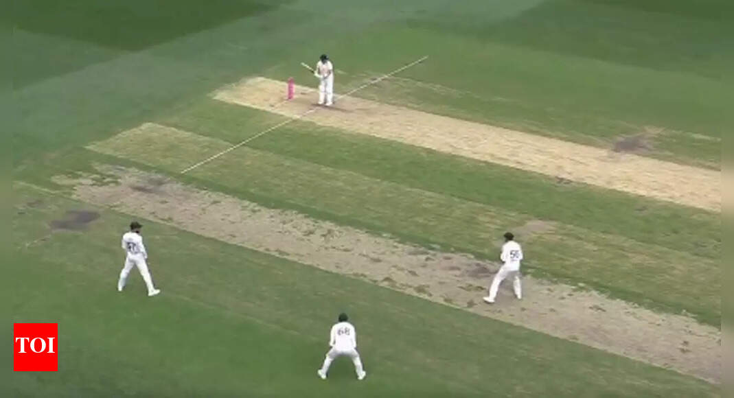 Watch: Pakistan's tactical fielding leads to Smith's dismissal