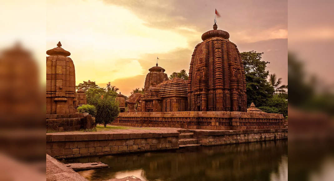 A guide to visiting the ancient Lingaraja Temple in Bhubaneswar ...