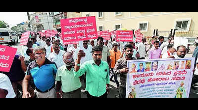 Sangha holds protest urging govt to remove statue at Gun House Circle