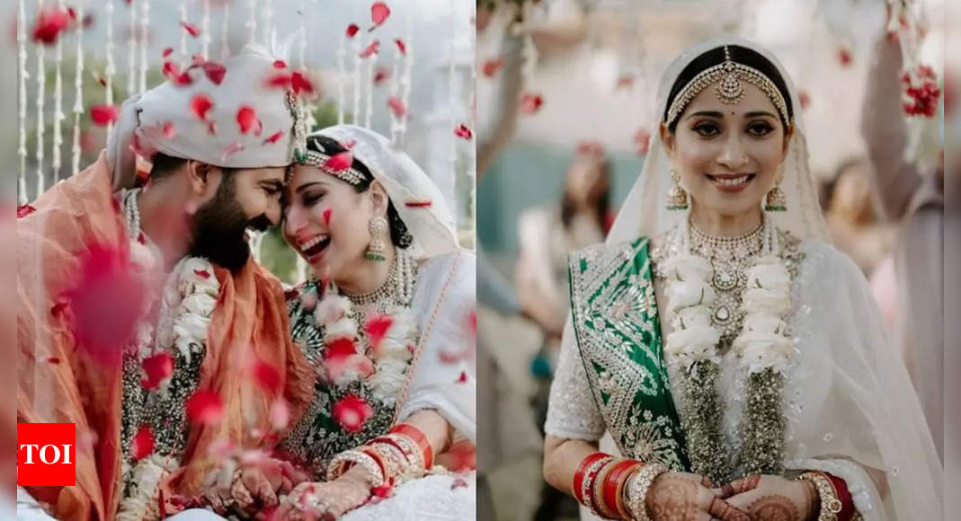 Yeh Rishta Kya Kehlata Hai fame Vrushika Mehta does Girh Pravesh at her  Canada home with husband after wedding; watch - Times of India