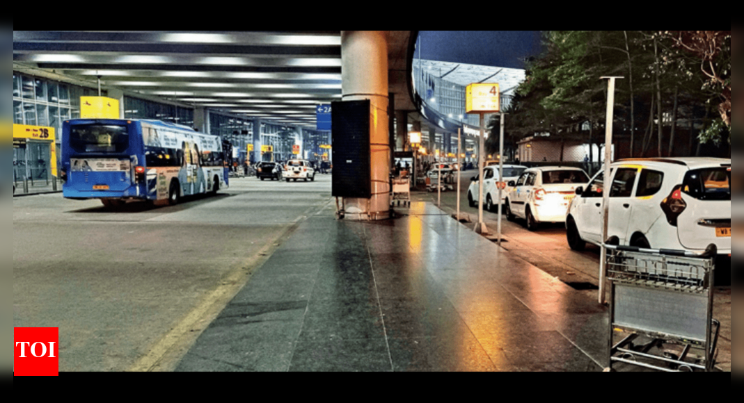 Kolkata Airport To Kolkata Railway Station Taxi Fare Taxi tout menace at Kolkata airport peaks in yr-end festive season