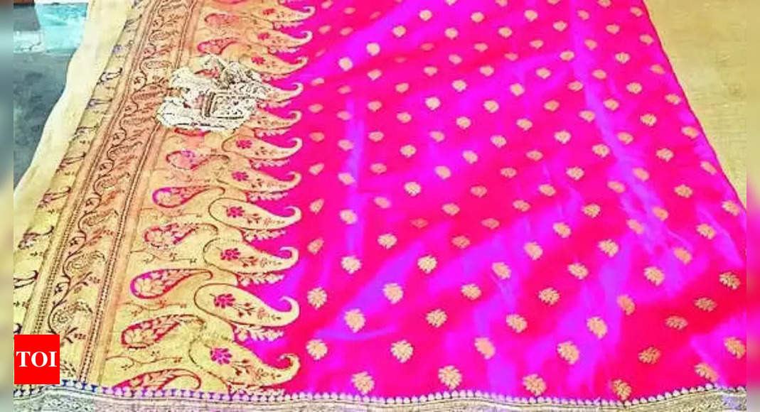 Jyothi saree mandir - New Kanchi Pattu Lightweight Soft Pattu Saree-KMP867  Price ₹ 9,187 Was ₹ 13,125 Save Up to 30% Off Shop online :  https://bit.ly/3il656h Discription : Kanchipuram Silk Sarees made