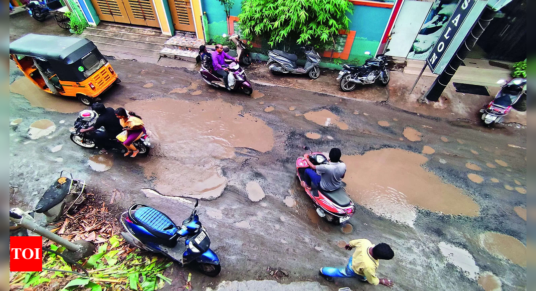 Chennai Rain News: Heavy Rain In Chennai And Suburbs Likely Today ...