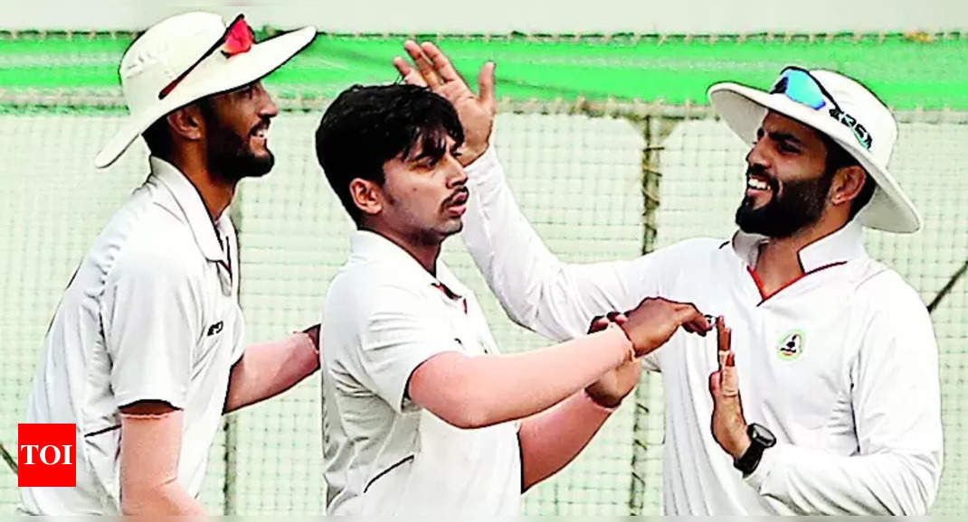 Ranji Trophy: Ranji Trophy: Vidarbha Bowlers Dominate As Services ...