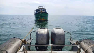 Marine police rescue fishing boat in distress off TN coast