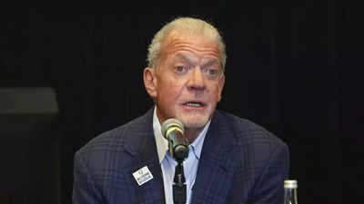Indianapolis Colts owner Jim Irsay undergoes treatment for severe respiratory illness