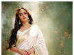 
Amruta Khanvilkar's Stunning White Looks
