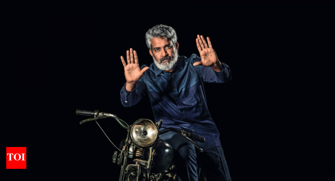 SS Rajamouli travels to Mumbai insearch of casting possibilities of 'SSMB 29'!