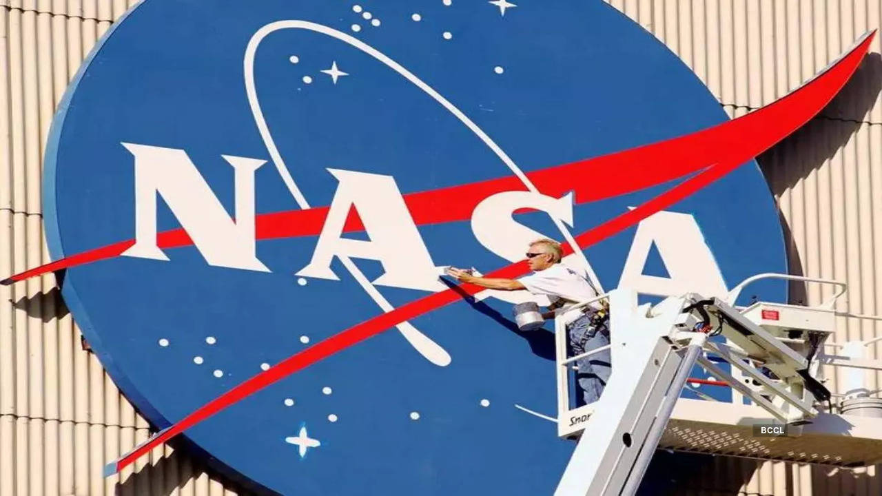 NASA odkłada misję transportu ludzi na Księżyc i oto dlaczego